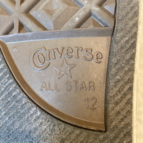 Converse Chuck Taylor sneakers in red canvas Sz 12 EUC - Picture 5 of 9